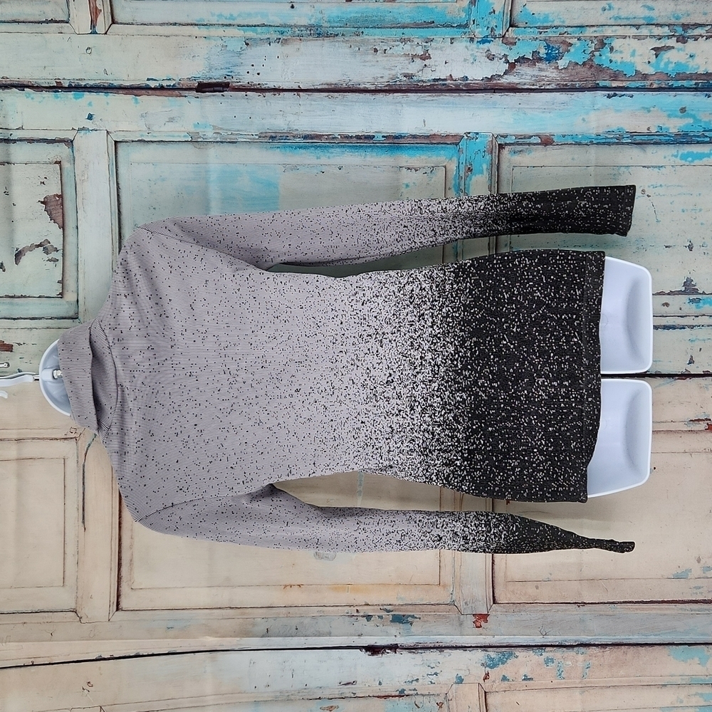 Athleta Flurry Gradient Base Layer Ombré Turtleneck Long Sleeve Top - Picture 5 of 8